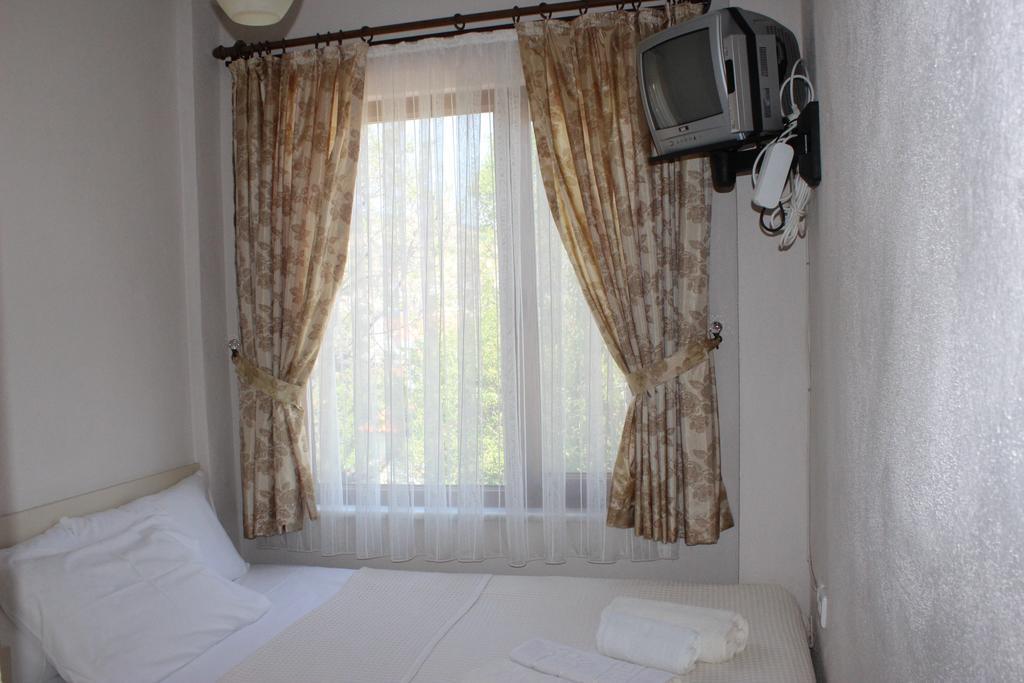Uysal Pansiyon Bozcaada Room photo